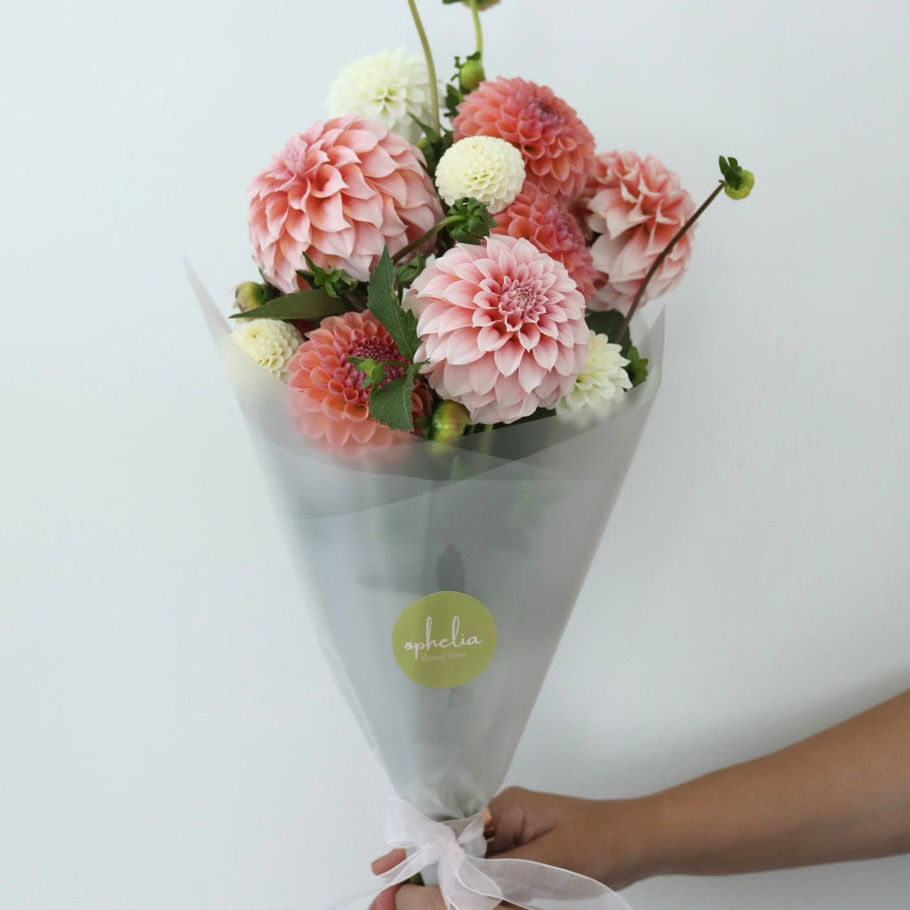 dahlia bouquet